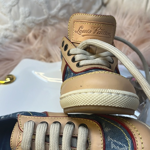 LOUIS VUITTON DENIM SNEAKER - Picture 4 of 13